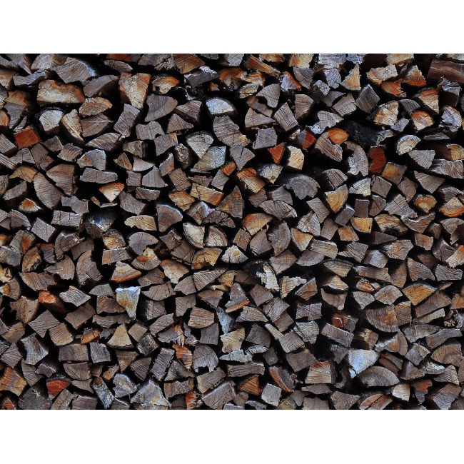 Felhasított fadarabok