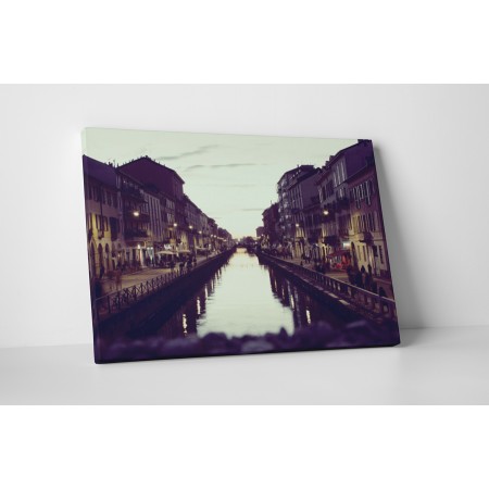 Házak a víz mentén