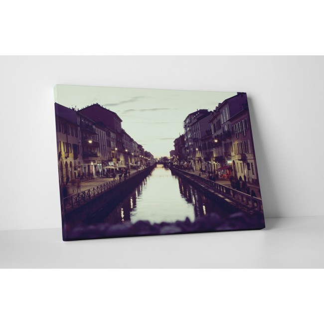 Házak a víz mentén