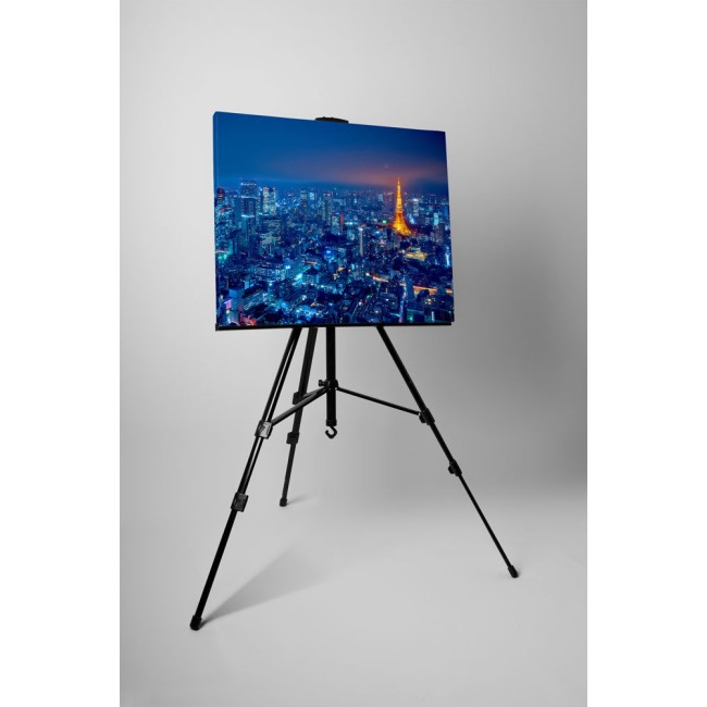 Tokió városképe és az égbolt