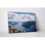 Föld, víz és felhők