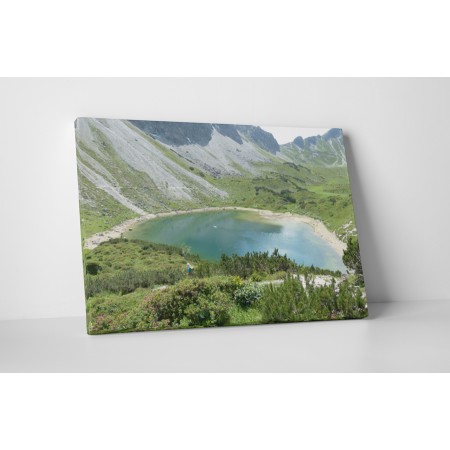 Gleccser tó a magasban