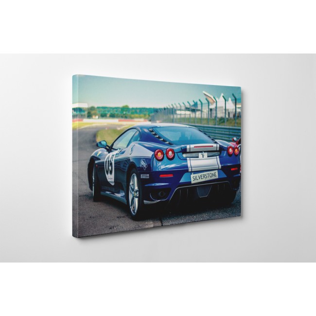 Ferrari a versenypályán