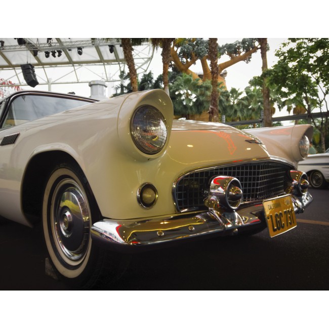 Krémszínű autócsoda