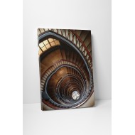 Hatalmas csigalépcsők