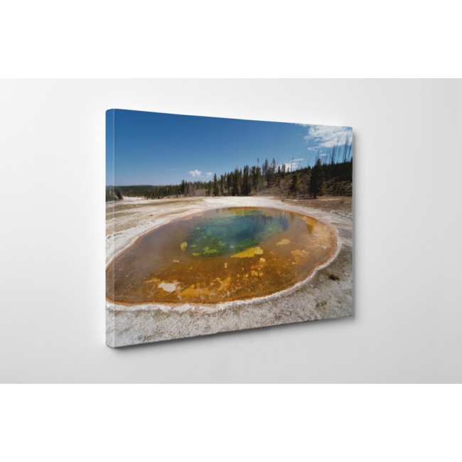 Gejzír kitörés előtt