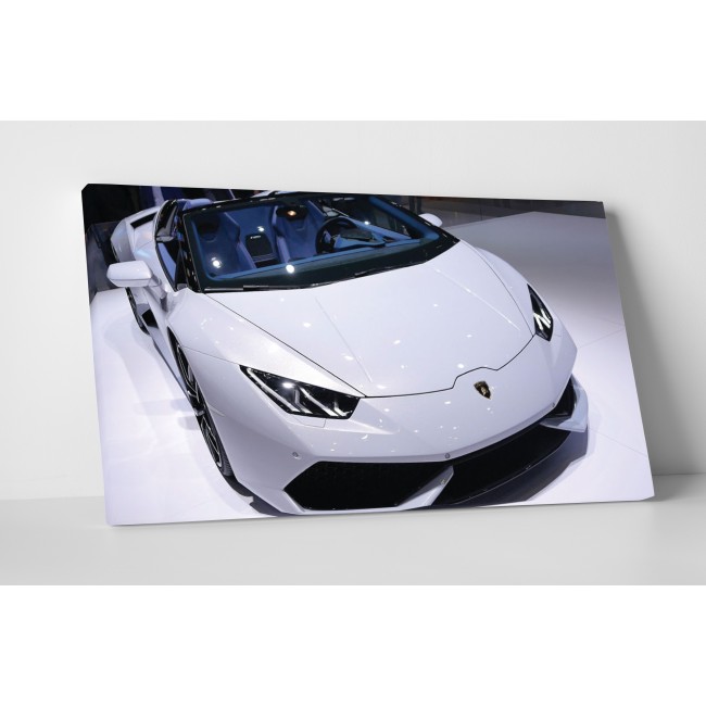 Hófehér Lamborghini Aventador