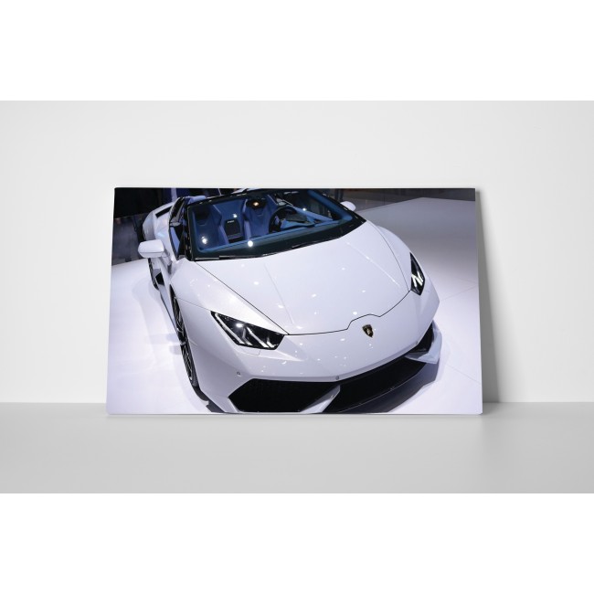 Hófehér Lamborghini Aventador